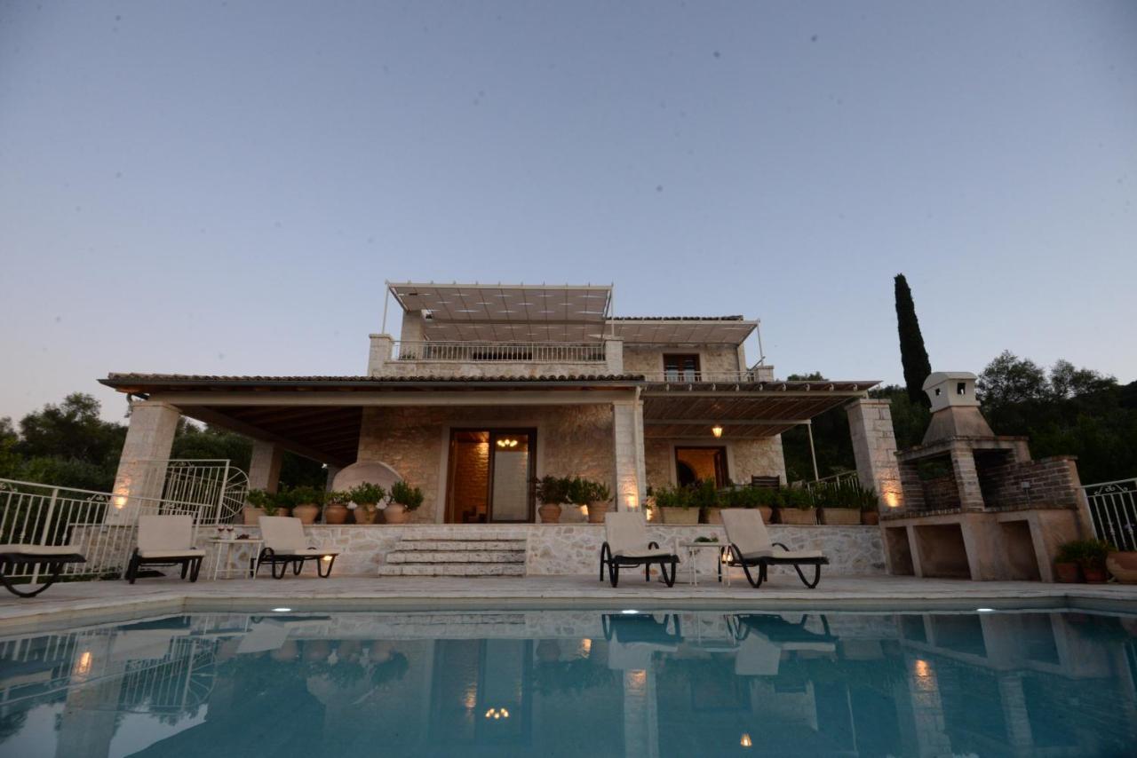 Villa Melanthi Kassiopi Corfu ภายนอก รูปภาพ