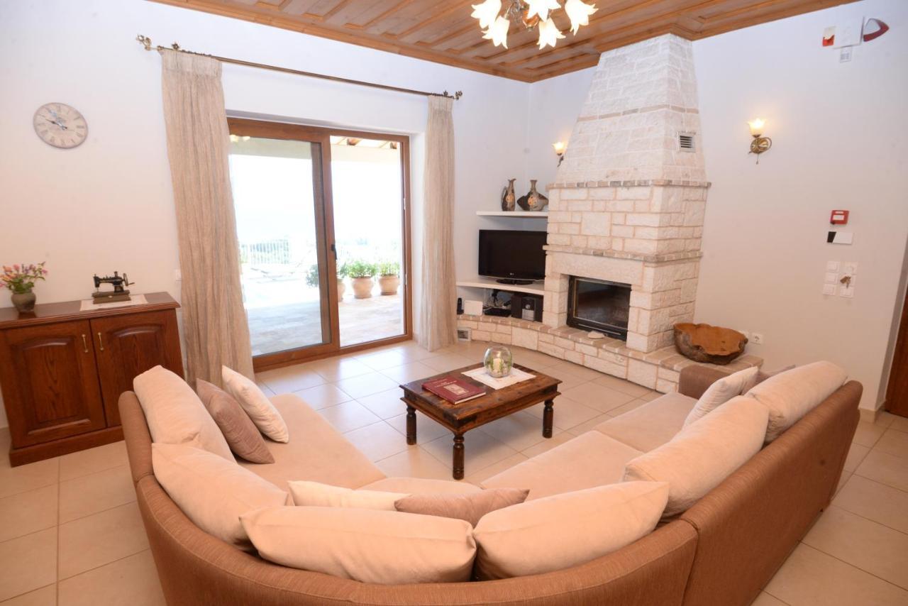Villa Melanthi Kassiopi Corfu ภายนอก รูปภาพ