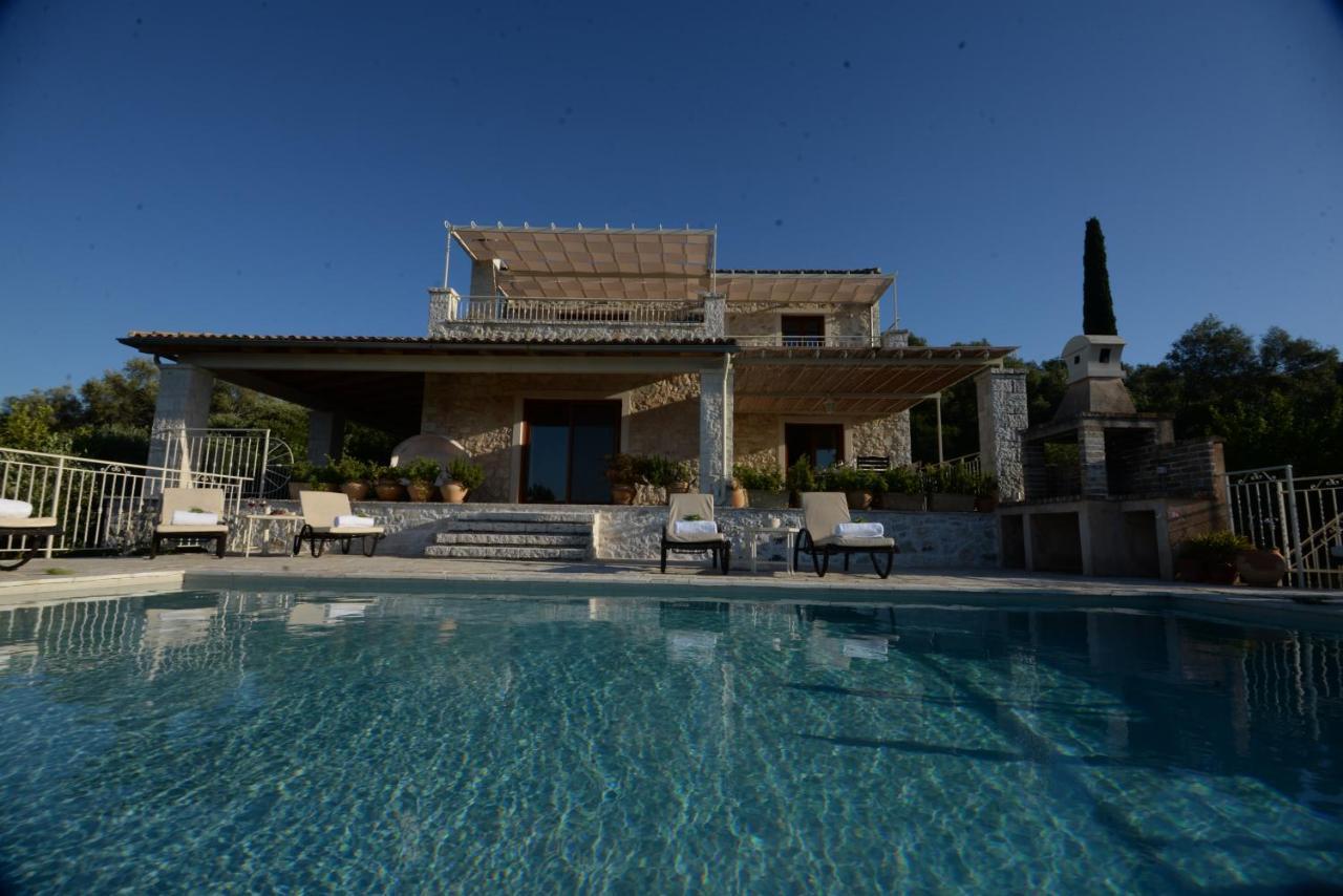 Villa Melanthi Kassiopi Corfu ภายนอก รูปภาพ