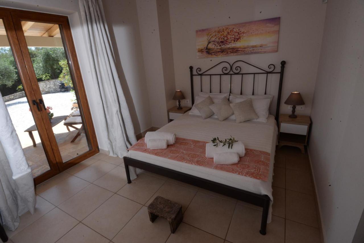 Villa Melanthi Kassiopi Corfu ภายนอก รูปภาพ