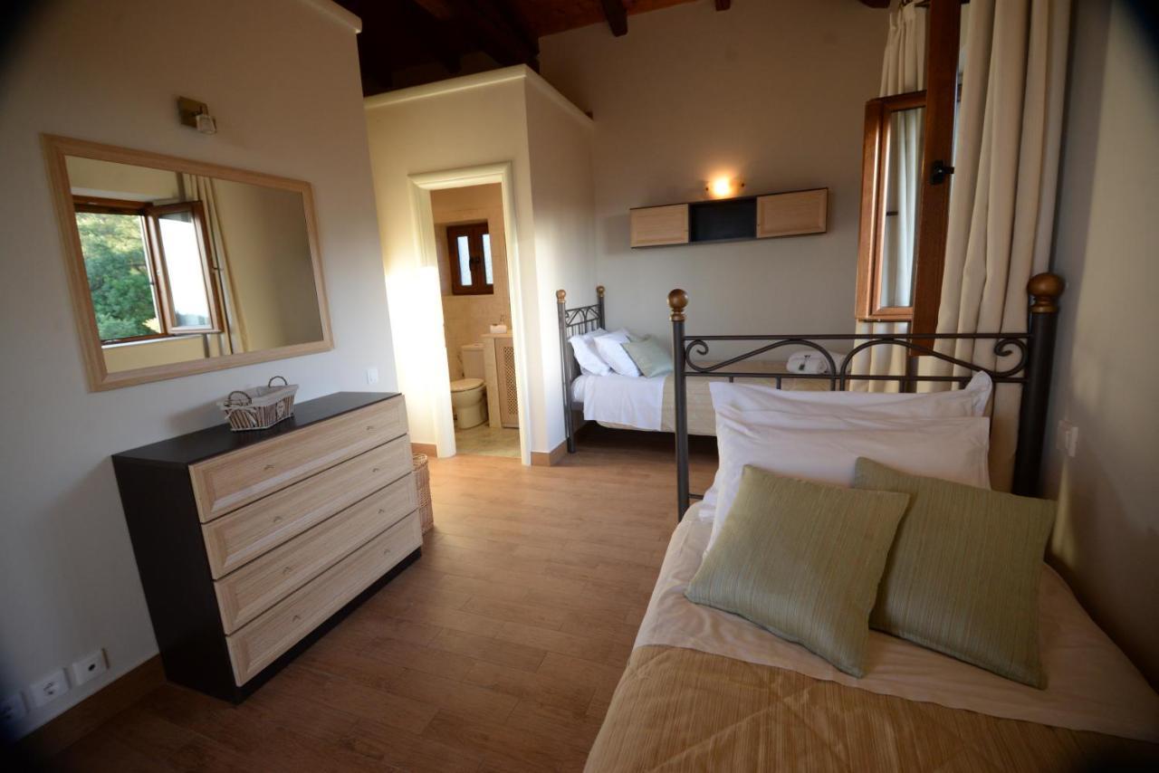 Villa Melanthi Kassiopi Corfu ภายนอก รูปภาพ